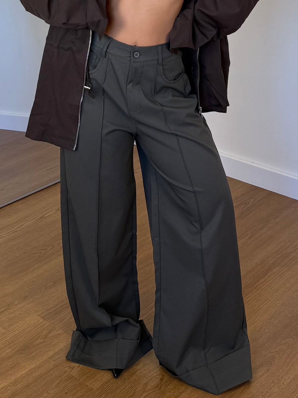 WIDELINE WIDE PANT GREY