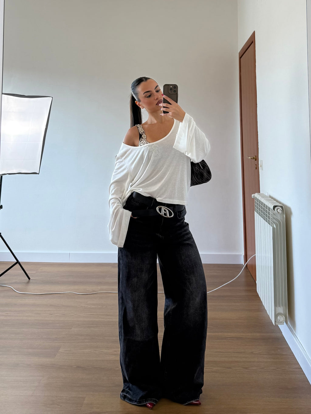 VEILED V LONGSLEEVE SHIRT WHITE