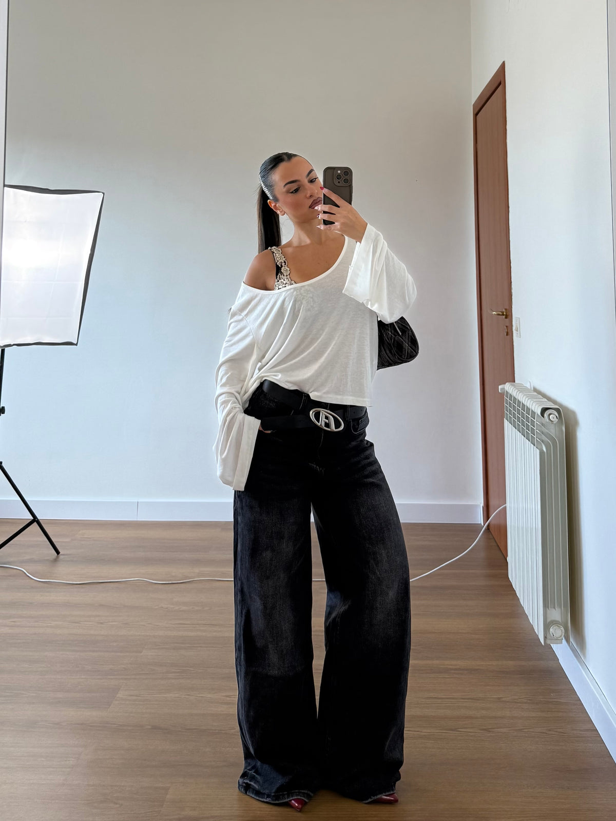 VEILED V LONGSLEEVE SHIRT WHITE