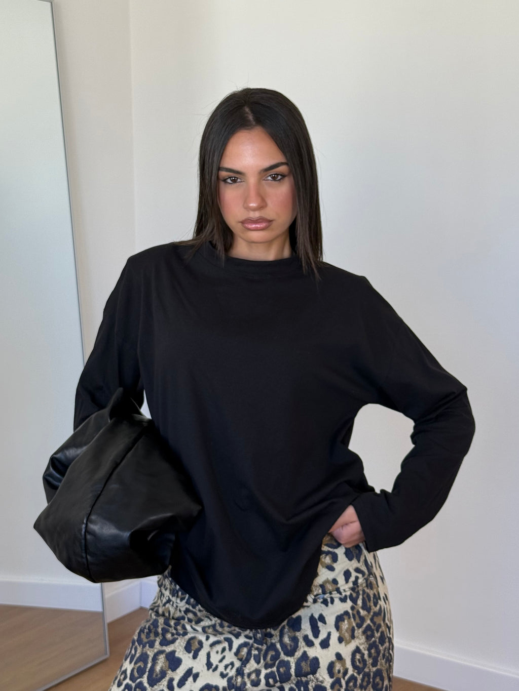BASIC LONGSLEEVE SHIRT BLACK