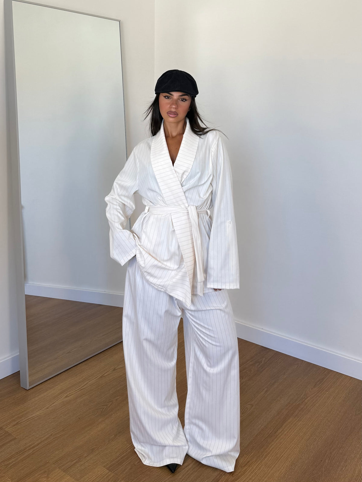 BACK TO OFFICE SET WHITE
