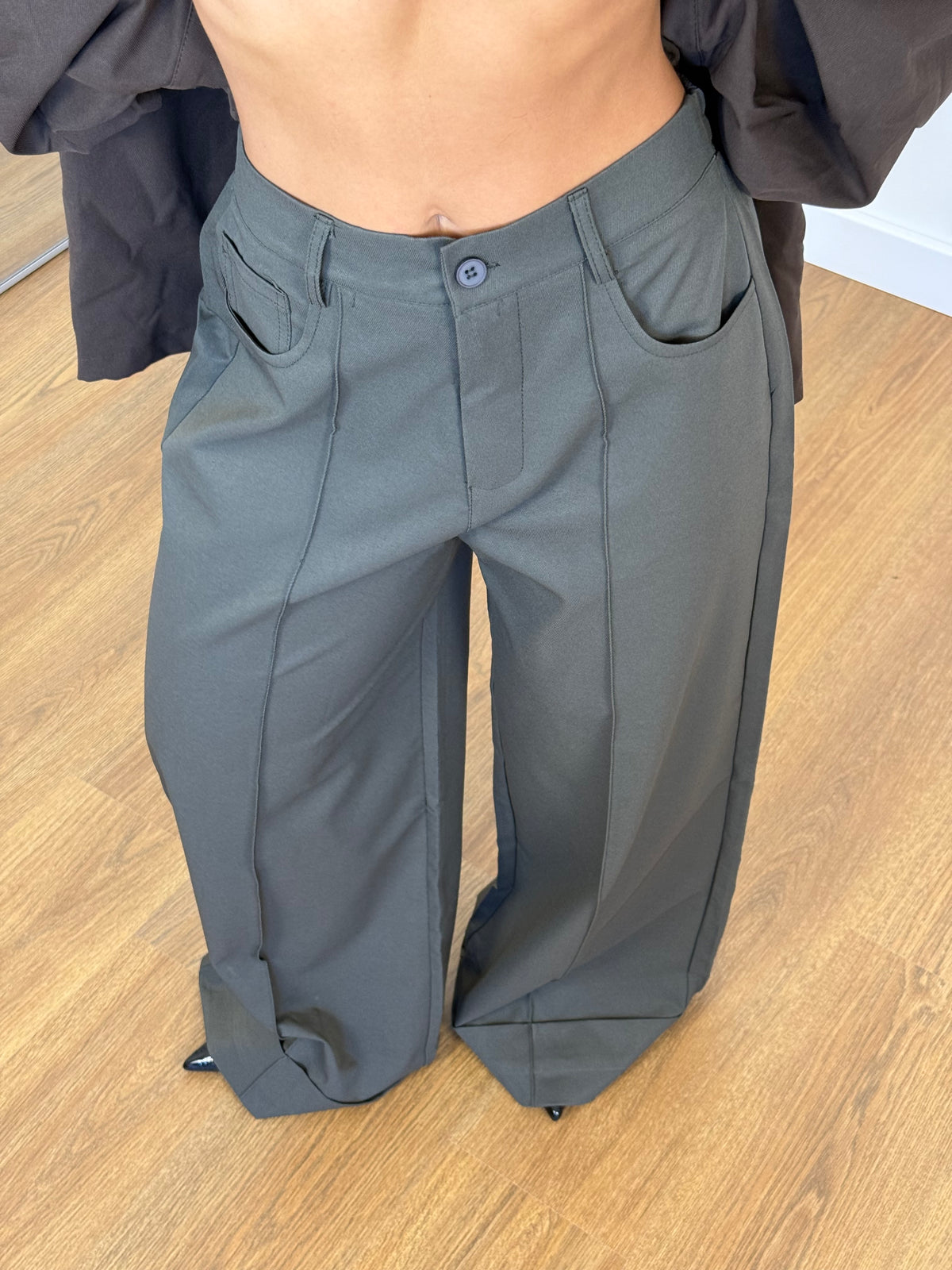 WIDELINE WIDE PANT GREY