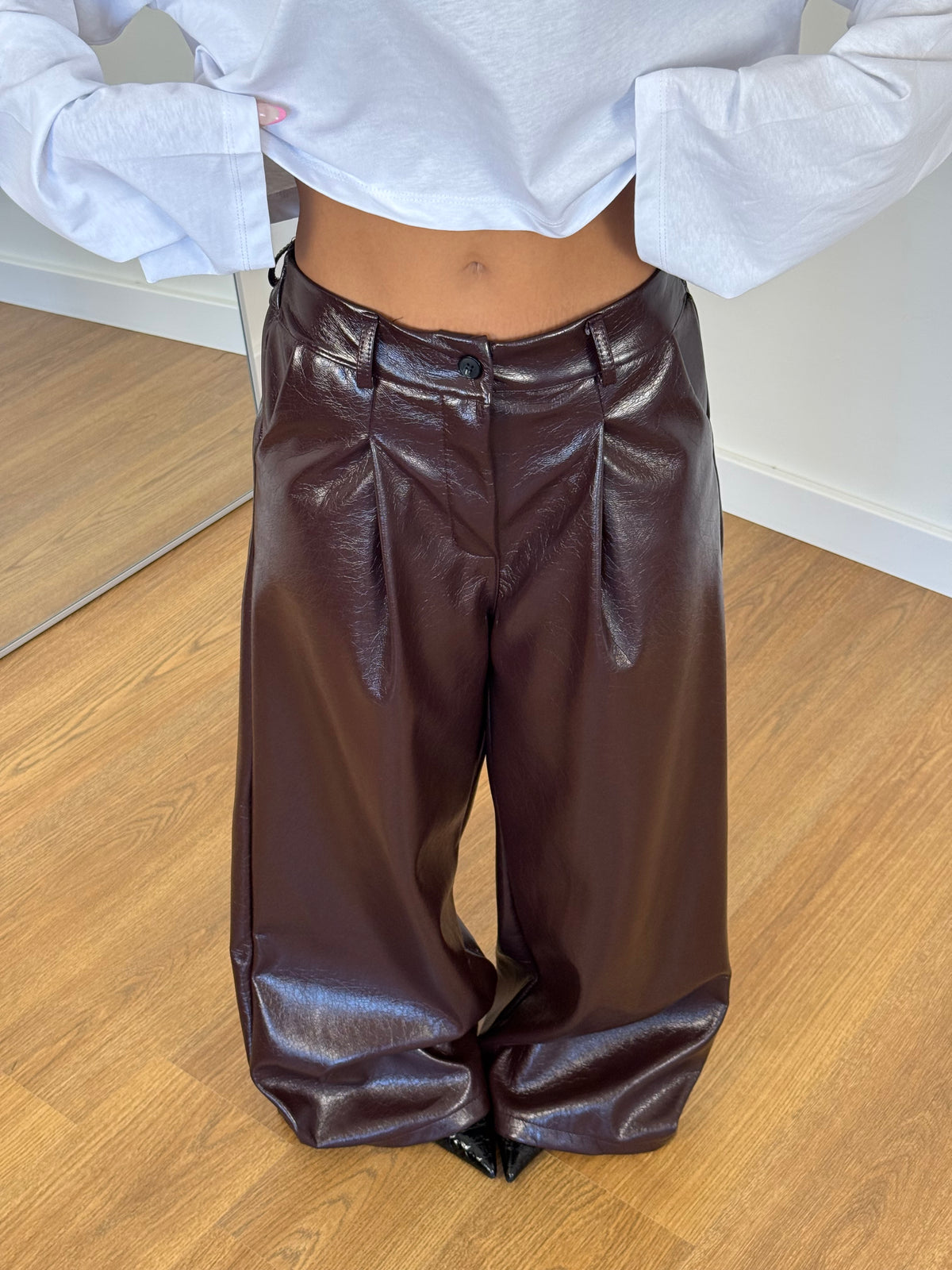 ECO LEATHER WIDE PANTS WINE