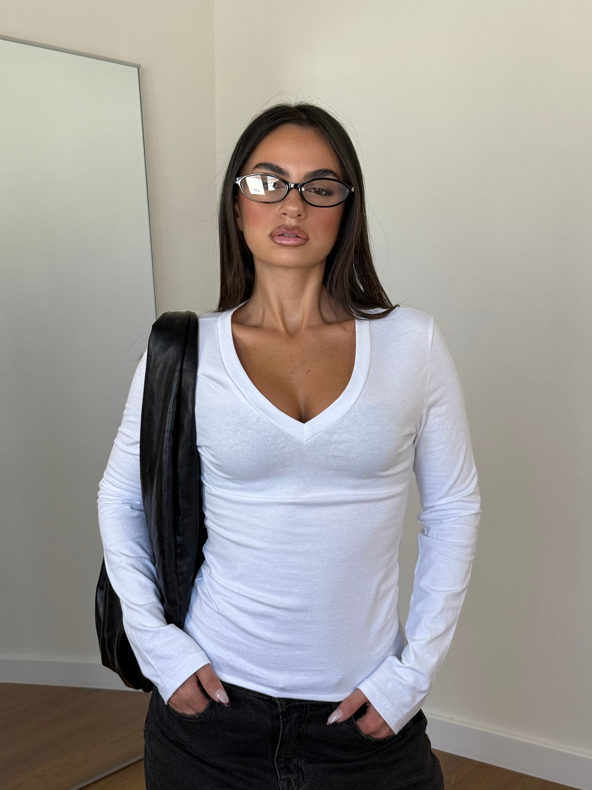 BASIC V LONGSLEEVE SHIRT WHITE