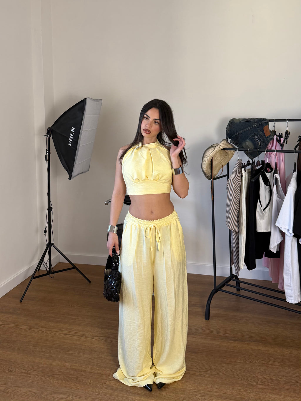 COMPLETO “LA DOLCEVITA” GIALLO