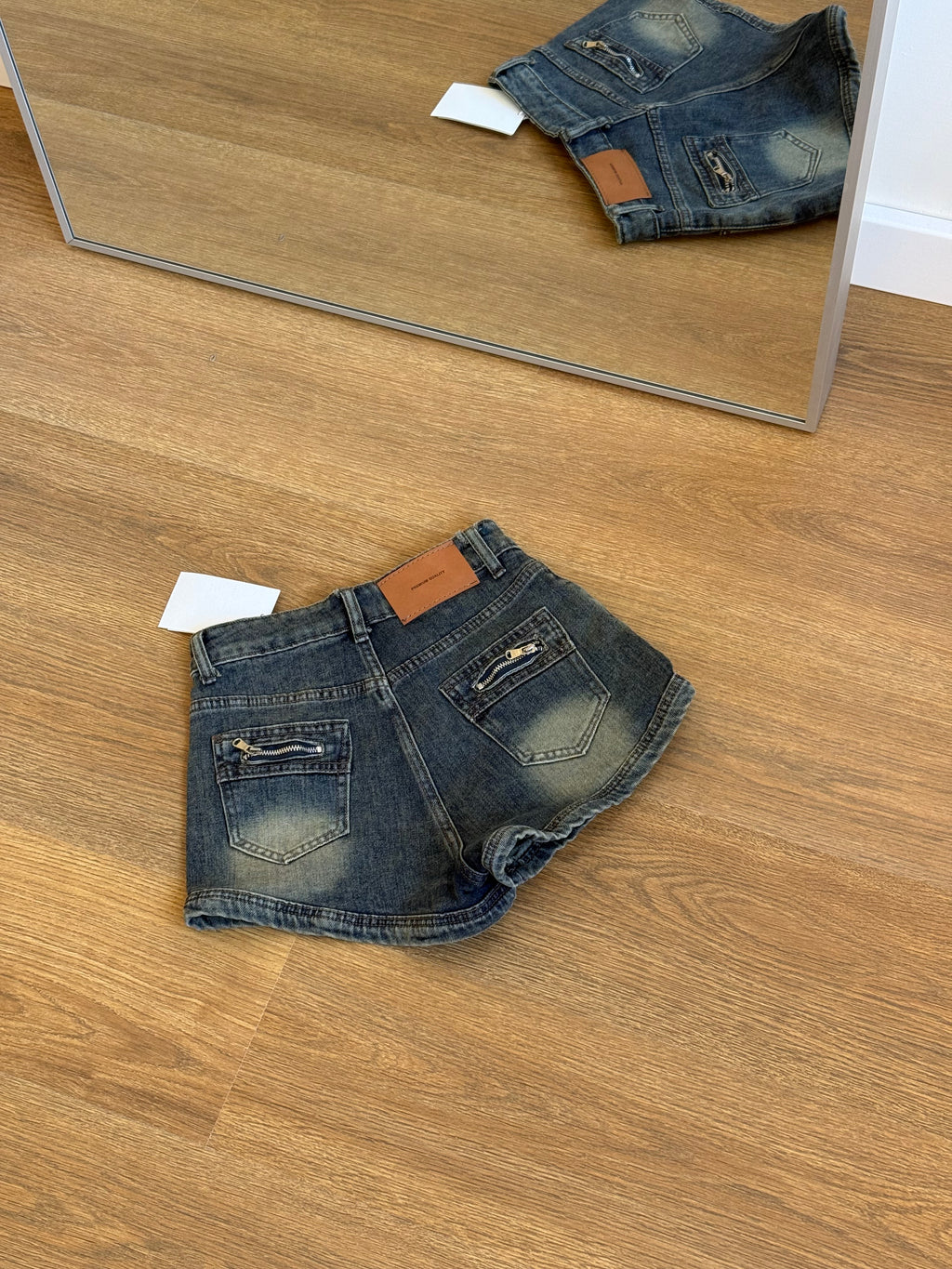 DENIM SHORTS “YOU NEED ME”