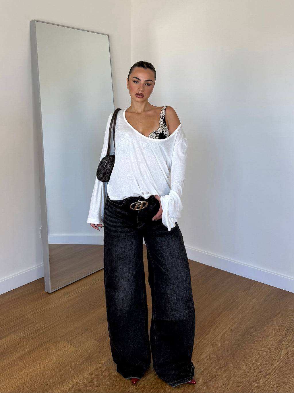 VEILED V LONGSLEEVE SHIRT WHITE