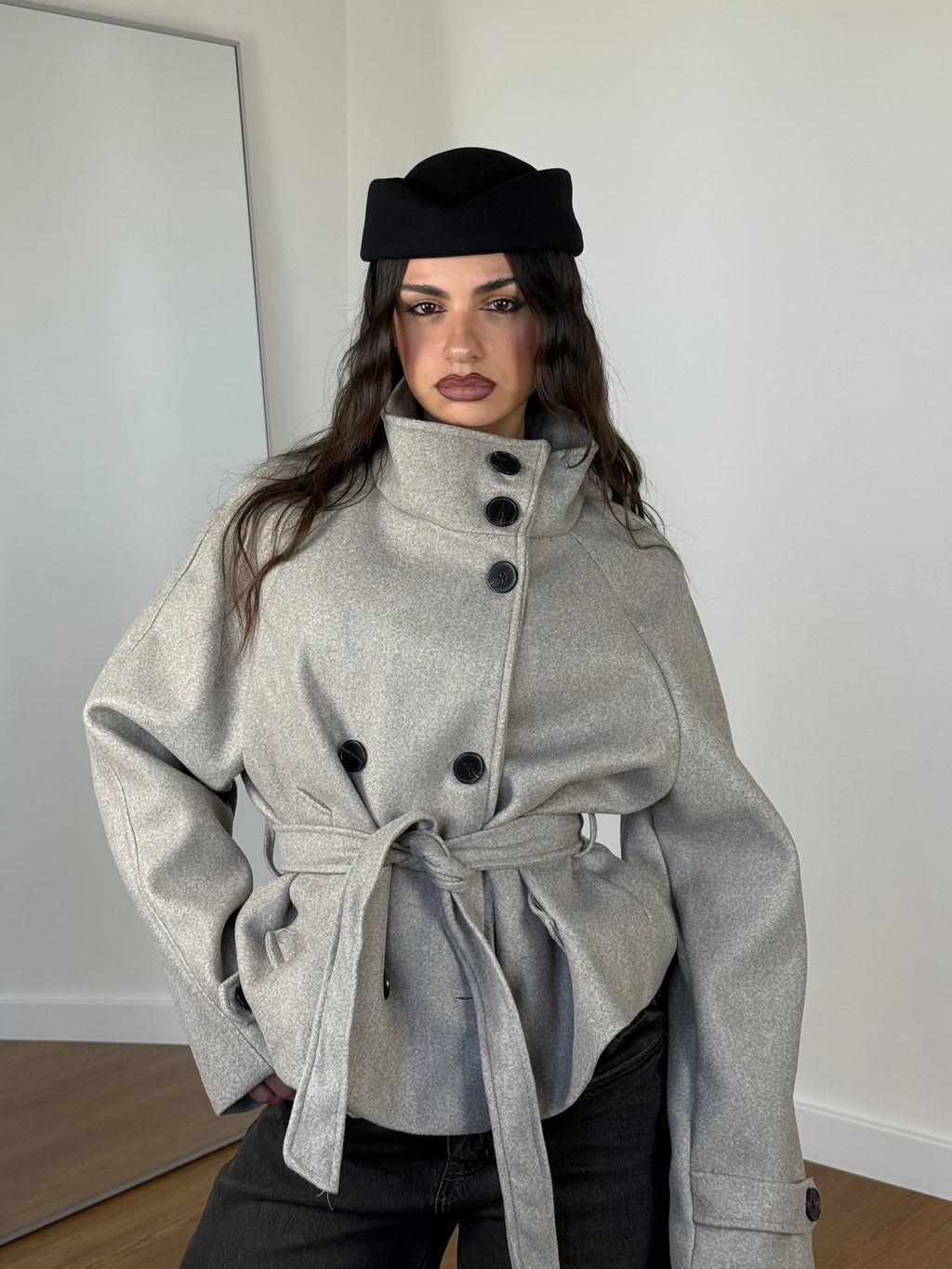FUNNEL-NECK CROP COAT JACKET CREAME