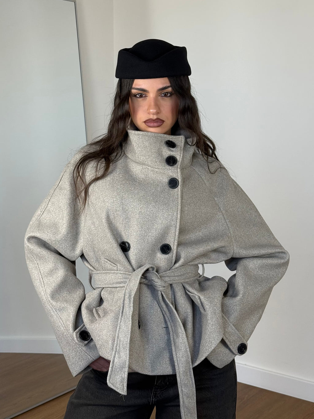 FUNNEL-NECK CROP COAT JACKET CREAME