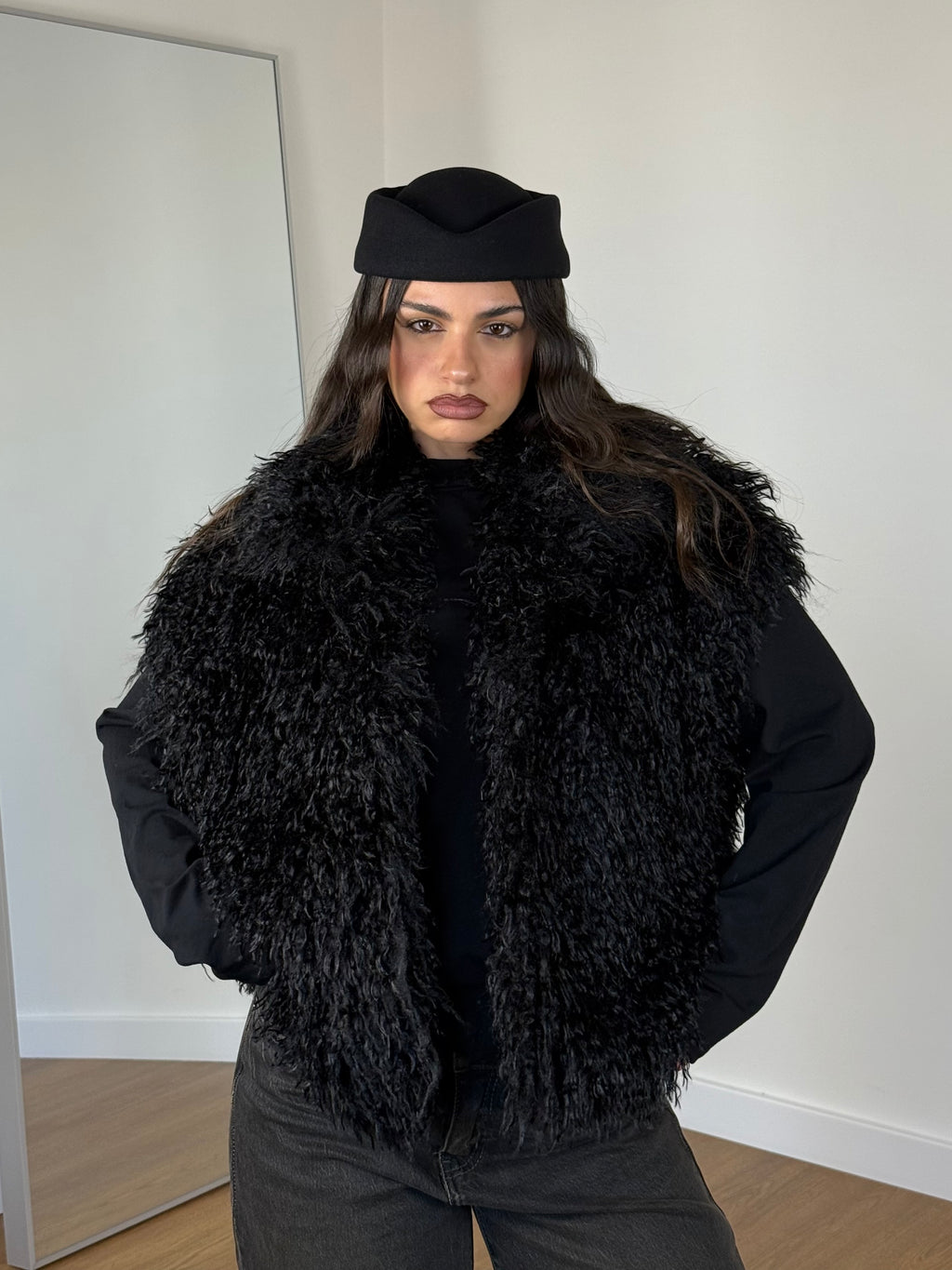 SLEEVELESS MONGOLIAN FUR
