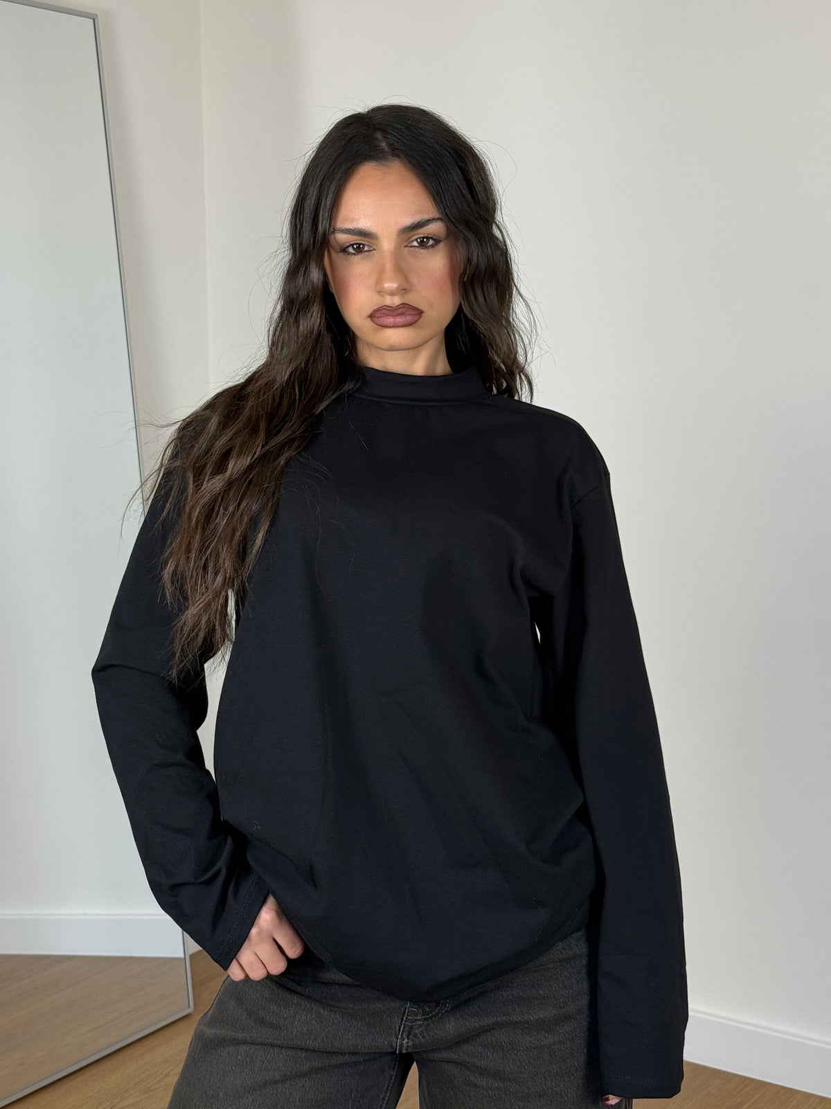 BASIC LONGSLEEVE MOCK-NECK SHIRT BLACK