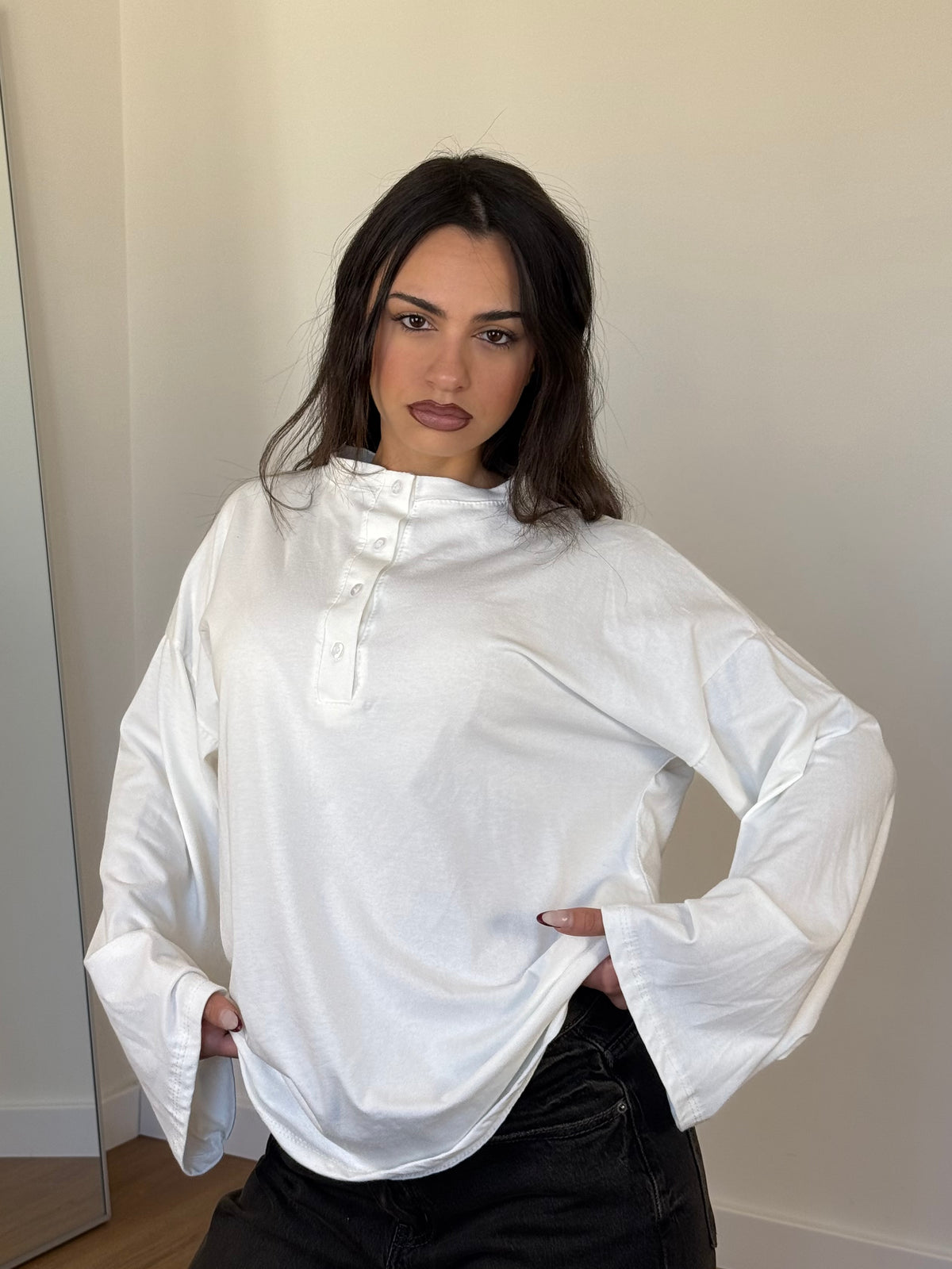 BUTTONS LONGSLEEVE SHIRT WHITE