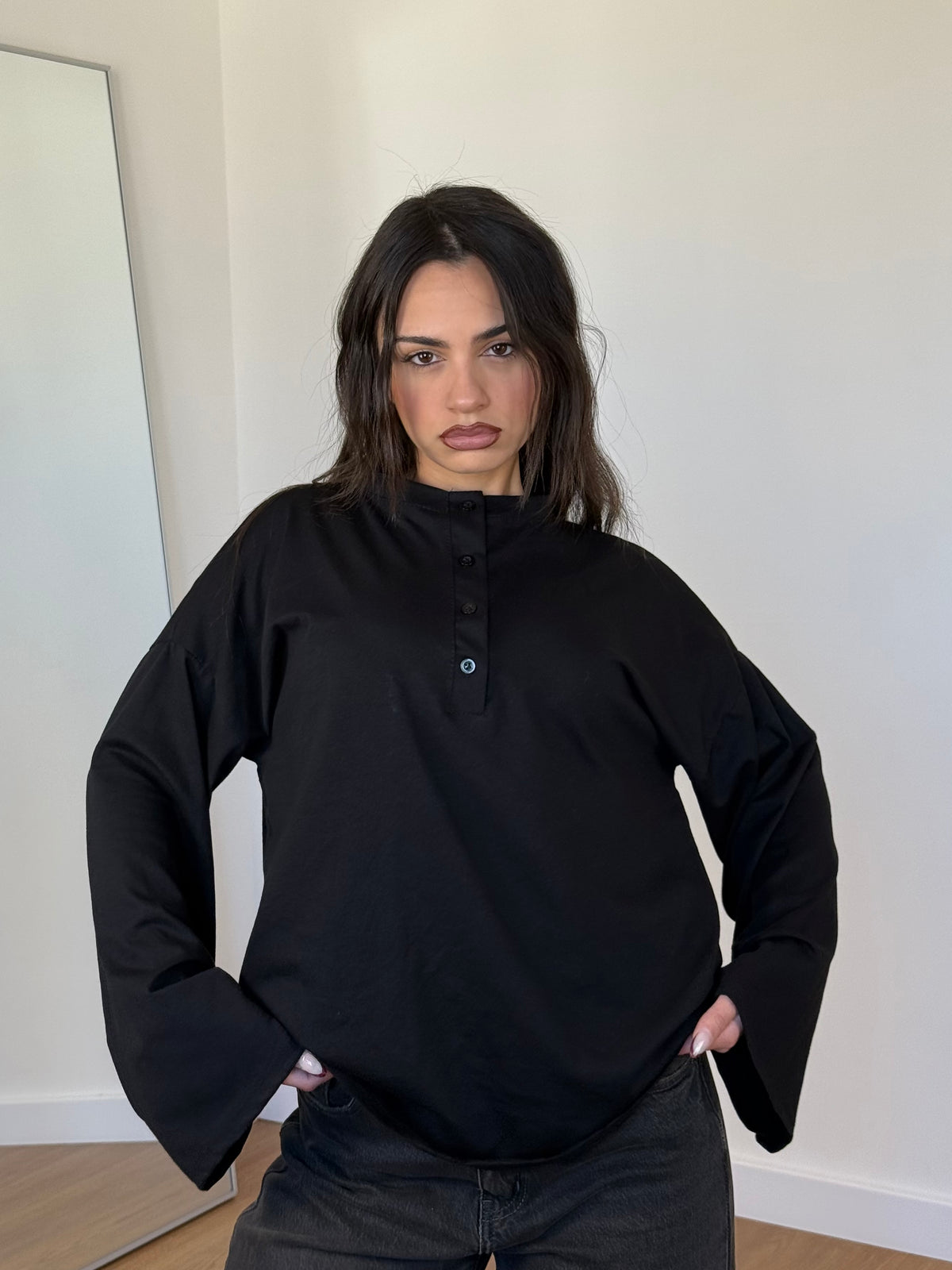 BUTTONS LONGSLEEVE SHIRT BLACK